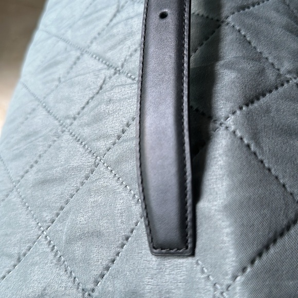 Authentic MEDIUM TRIOMPHE BELT IN TAURILLON LEATHER in excellent condition - Picture 7 of 11